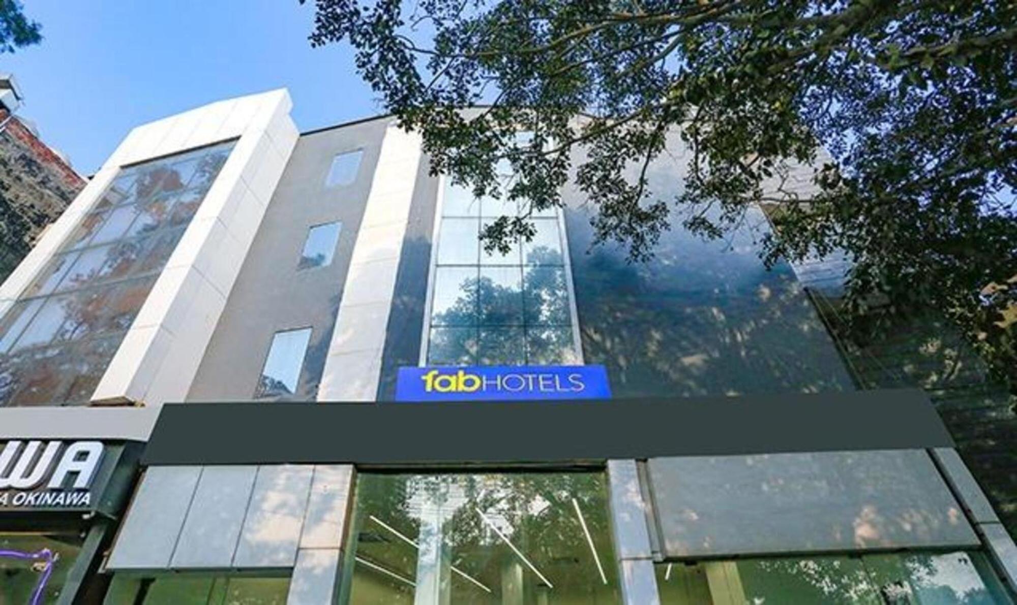 Fabhotel Urban Residency Model Town New Delhi Buitenkant foto